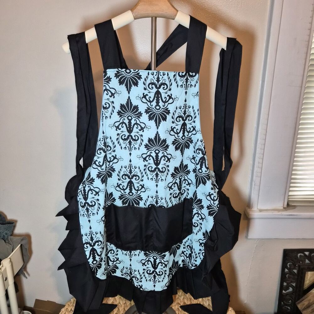 Mothers Aprons with‎ Pockets, Extra Long Ties, Vintage Damask Apron